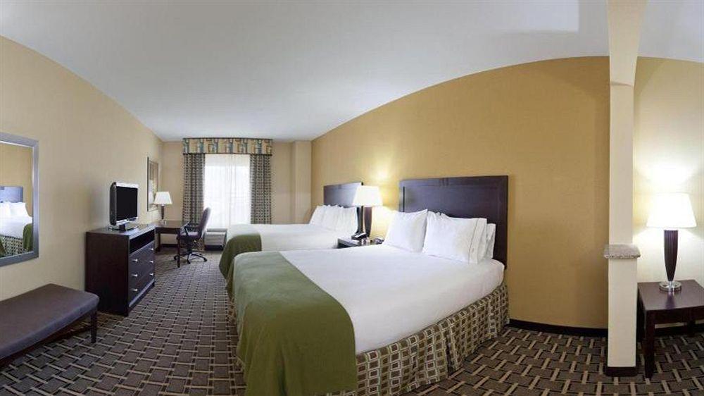 Holiday Inn Express Hotel & Suites El Paso West Exterior photo