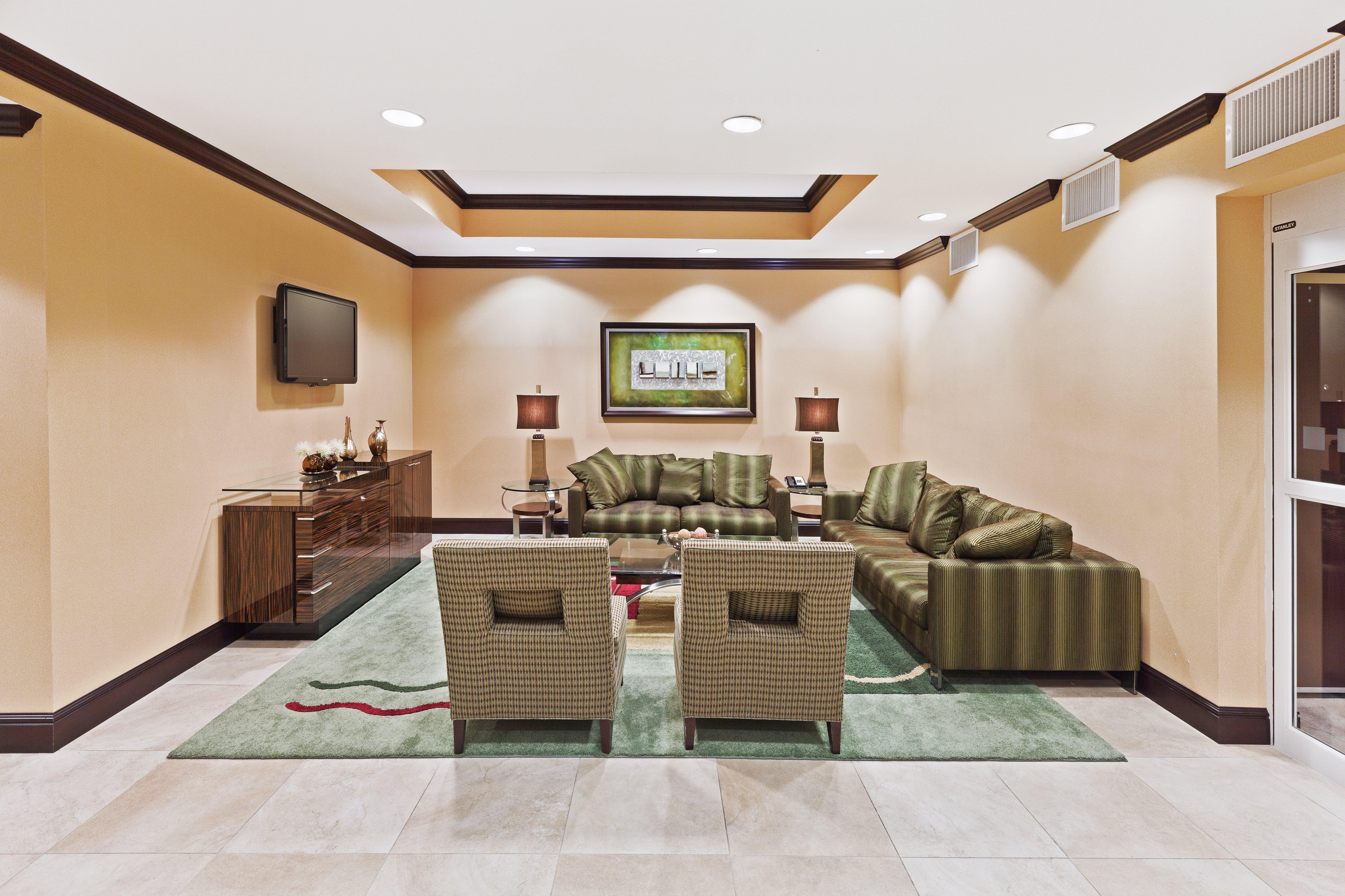 Holiday Inn Express Hotel & Suites El Paso West Exterior photo